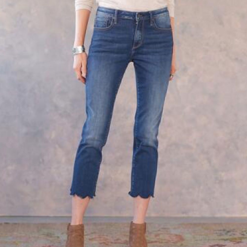NWOT Driftwood Candace High Waist Scallop Hem Crop Jeans